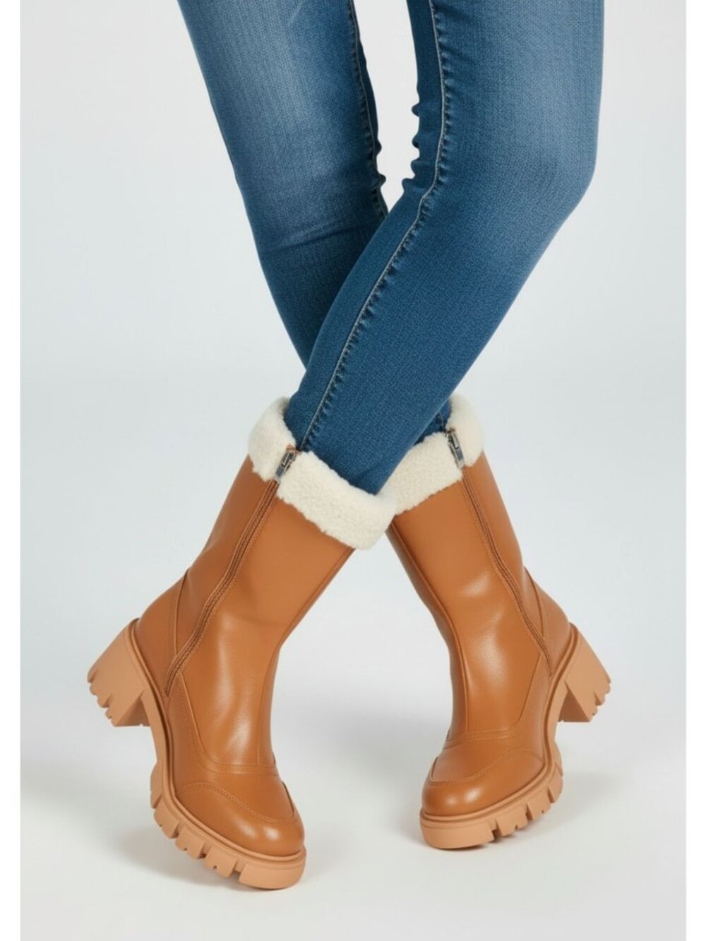 Womens Tan Faux Leather Block Heel Winter Boots With Faux Fur Lining & Side Zipp